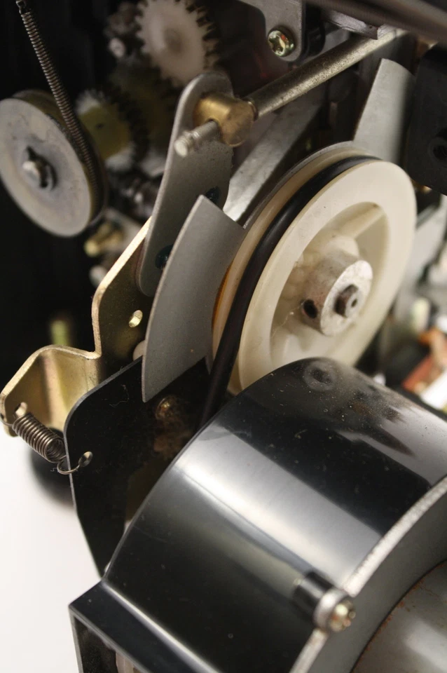 Bell & Howell 20 XS 20XS 电影投影仪全新替换皮带  — 第 1/1 张图片