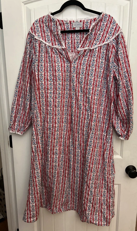 Camisón Lanz of Salzburg Azul Blanco Rojo Algodón Franela Floral Corazón Encaje L Foto 1 de 4