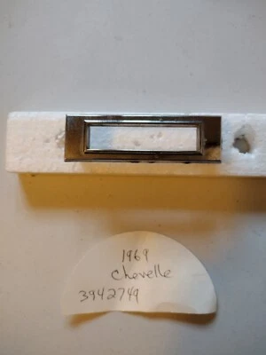 1969 Chevrolet Chevelle Camaro Side Marker Lens Chrome Housing #3942749 - Used - Изображение 1 из 4