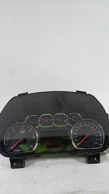 Used Speedometer Gauge fits: 2015 Chevrolet Tahoe cluster KPH Canada market 6.0L Foto 1 de 4