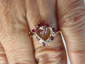 Estate Solid 14K Yellow Gold Natural Ruby & Diamond Heart Ring Size 6 1/2 - Picture 1 of 20