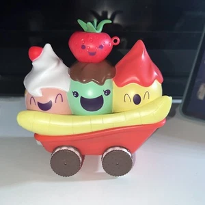 Foodie Surprise Season Collectible Food Carts - Picture 1 of 3