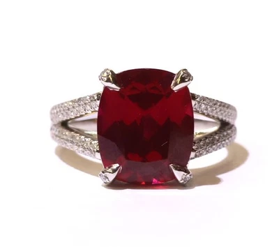 Anillo de compromiso de moda de circonita cúbica circonita roja de oro blanco de 10 k 5,6 g Foto 1 de 4