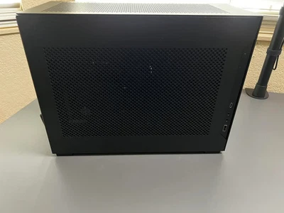 Estuche para computadora Lian Li A4-H20 X4 negro mini ITX Foto 1 de 2