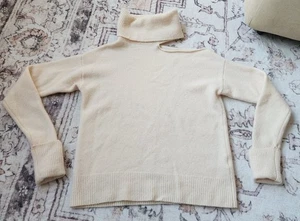 Paige Damen Gr. Langarm-Wollpullover XS elfenbeinfarben gerippt abseits des Ausschnitts - Bild 1 von 6