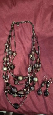 Juego de Collar y Pendientes Chico's Tonos Marrón Cobre Metálico En Capas Cuentas Usado en Excelente Condición Foto 1 de 4