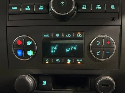 2011 Chevrolet Silverado 1500 Auto Temp Control Unit - Used, Buttons Worn Foto 1 de 4