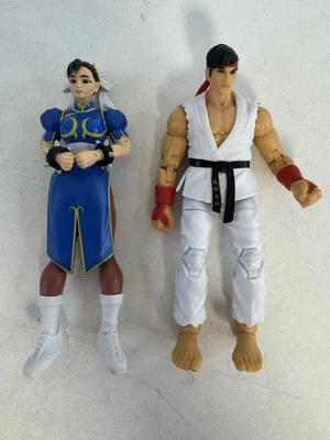 Lote de 2 figuras de acción sueltas SH Figuarts Street Fighter V Chun-li + Ryu Bandai Foto 1 de 4