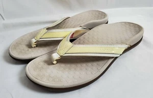 VIONIC 44TIDEII Women's Tide II Yellow Patent Leather/Textile Thong Sandals sz 9 - Picture 1 of 8