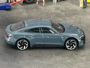 Hot Wheels HW Green Speed Audi RS E-Tron GT (BLISTER PULL) - Picture 1 of 9