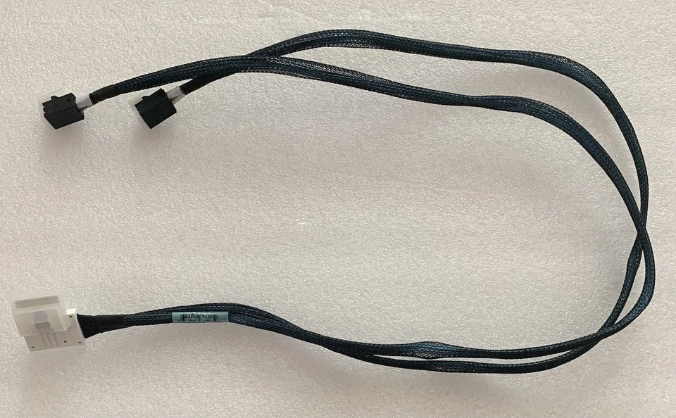 Supermicro CBL-SAST-0826 Slimline SAS x8 (LE) to 2x MiniSAS HD 70cm - Image 1 of 1