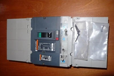 Compact NSX160N disjoncteur 4 pôles 160A +déclencheur magnéto-thermique STRAB160 - Photo 1/4