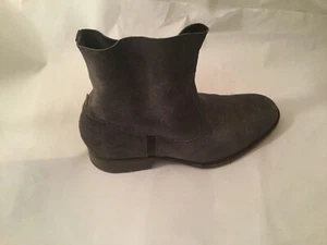 NDC Ankle Boots Distressed Womens Size 8 EU 38 Gray Suede zip - Picture 1 of 8