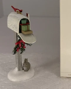 Hallmark Keepsake Ornament 2006 Holiday Mail Mailbox - Picture 1 of 9