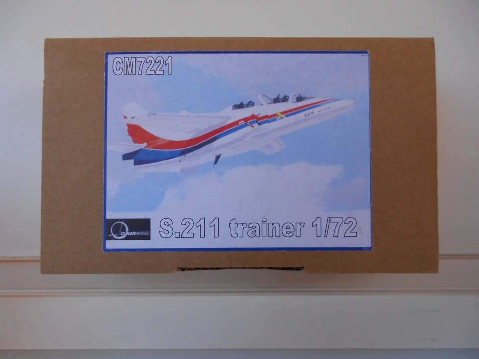 SIAI S.211 Trainer, scala 1/72, marca Cunarmodel - Immagine 1 di 1