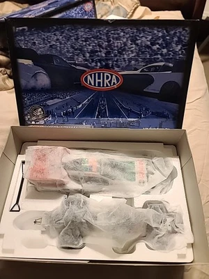 ASHLEY FORCE CASTROL GTX 2008 1:24 Mustang смешной автомобиль читать * - Изображение 1 из 4