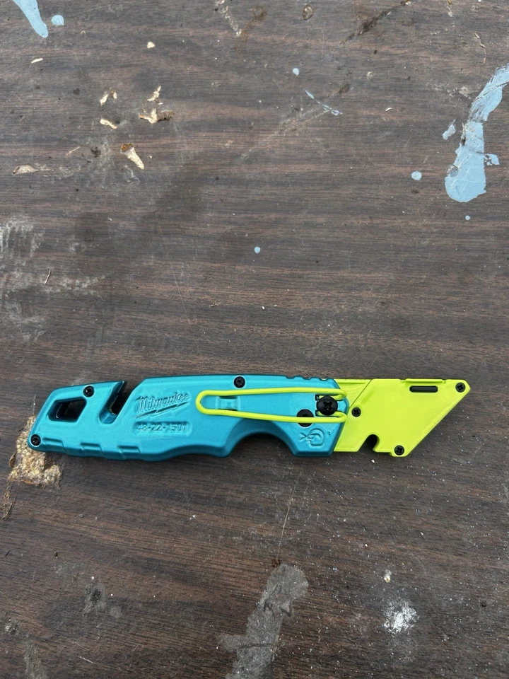 Milwaukee Fastback personalizado Foto 1 de 4