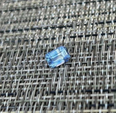 1.71 克拉蓝白翡翠切割斯里兰卡蓝宝石,7.58 x 5.34 x 4.16 毫米,GIA — 第 1/4 张图片