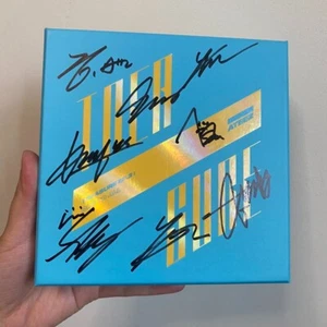 ATEEZ Treasure EP.3 ONE TO ALL ALBUM CD K-POP AUTOGRAFATO NO FOTO CARDS RARO - Foto 1 di 6