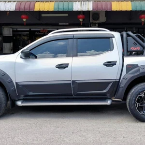 Karosserieverkleidung Türschutzleisten Zubehör für Nissan Navara NP300 2021-24 - Bild 1 von 12