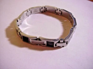 SHR Stainless Steel CARBON FIBER 7 3/4 inch BRACELET - Picture 1 of 8