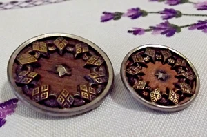 Botones de cuadro de metal antiguos - Fondo de madera - Juego de madre/hija (3871) - Imagen 1 de 6