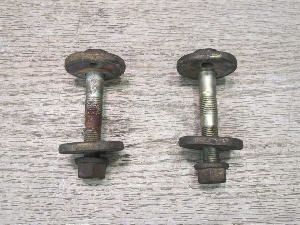 00-05 TOYOTA MR2 SPYDER SET OF 2 REAR SUSPENSION ECCENTRIC ADJUST CAMBER BOLT - Image 1 of 4