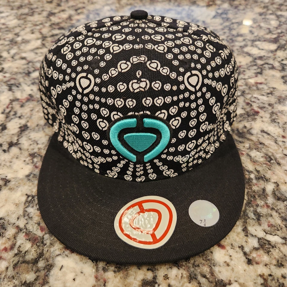 De colección Calzado Circa Sombrero de Monopatín Para Hombre Ajustado 7 - 1/4 Y2K De Colección Nuevo Con Etiquetas  Foto 1 de 4