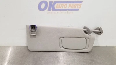 13 TOYOTA SEQUOIA SR5 PARASOL ILUMINADO PASAJERO DERECHO GRIS Foto 1 de 4