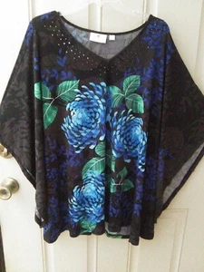 NWT QUACKER FACTORY 1X Short Sleeve Batwing Tunic Top VNeck Embellished Floral - Picture 1 of 8