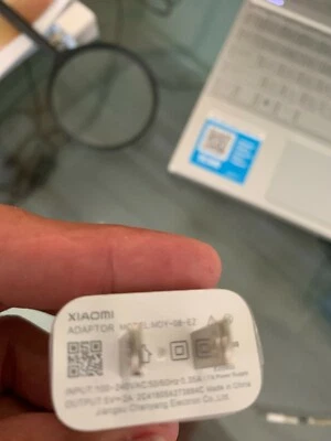 Original Xiaomi, Modelo # MDy-08-EZ, solo cargador blanco, 2 amperios., a granel, nuevo.  Foto 1 de 4