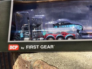 1:64 DCP PETERBILT 389  TRI AXLE  W/SLEEPER & LOWBOY   "CAPPELLO"  60-1119 - Picture 1 of 6