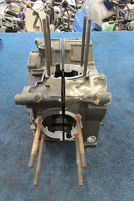 OEM DUCATI CAGIVA INDIANA 650 350 87 JUEGO COMPLETO DE CAJA DE MOTOR S Foto 1 de 4