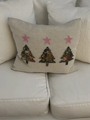 Almohada de Navidad Rachel Ashwell Shabby Chic con inserto Foto 1 de 3