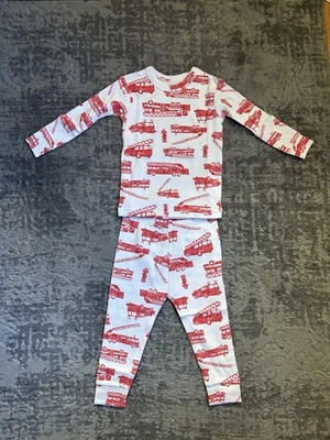 Pijama de camión de bomberos Baby GAP Boy 100 % algodón orgánico 18-24 M Foto 1 de 2