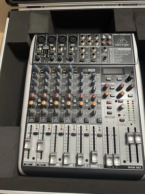 Behringer XENYX X1204USB - 12-Kanal Analogmixer, 2 Jahre Garantie +  flight case - Bild 1 von 4