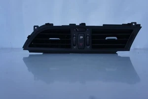 Parrilla de aire fresco central original BMW E89 64229287067 - Imagen 1 de 7