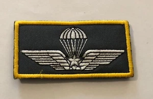 PATCH BREVETTO PARACADUTISTA MILITARE - BORDO GIALLO - Foto 1 di 1