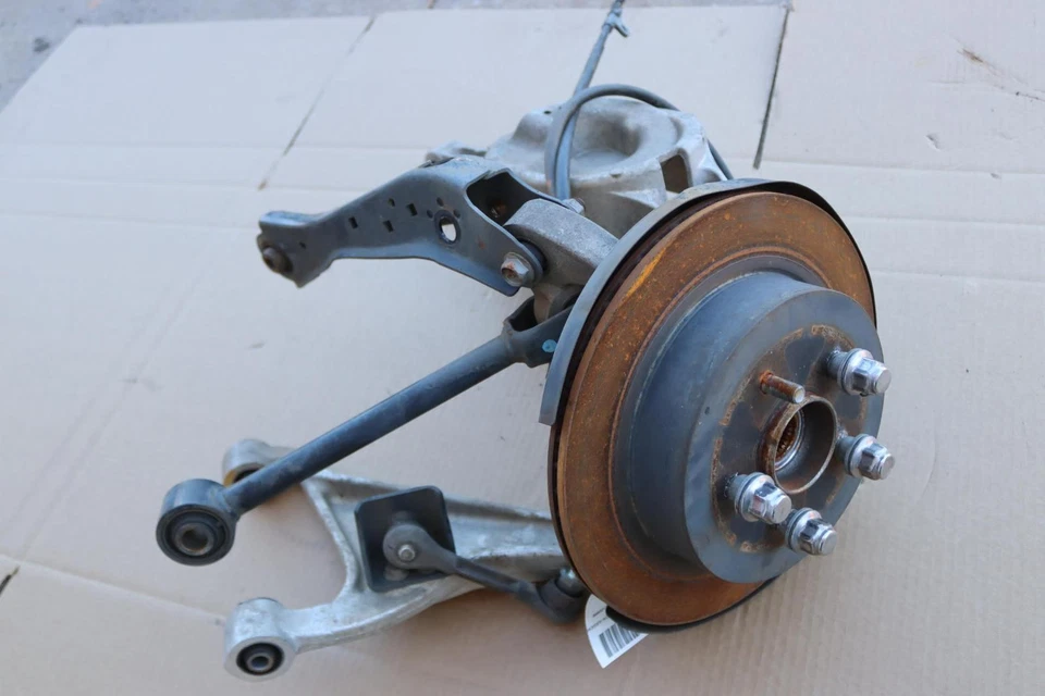 Infiniti FX35 FX37 2009-2013 tracción trasera husillo derecho conjunto buje nudillo OEM Foto 1 de 4