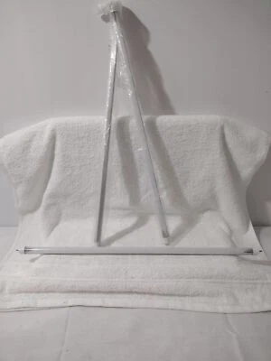 UNDER CABINET LIGHT/ LightWise/ LWF13T5-LED07W-4000K/3 Fluorescent Tube - Image 1 of 4