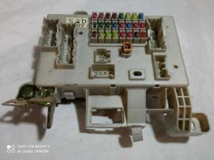 06473D24 fuse box for TOYOTA LAND CRUISER (J12) 3.0 D-4D GX 2002 107693 - Imagen 1 de 7