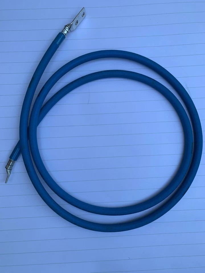 2/0 awg 8.75 Ft battery cable with compression terminals - Image 1 of 4