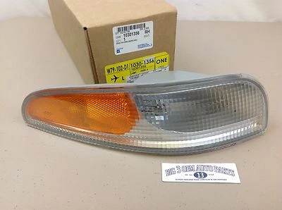 1997-2004 Chevrolet Corvette RH Front PARK / TURN/ MARKER SIGNAL LAMP new OEM - Image 1 of 4