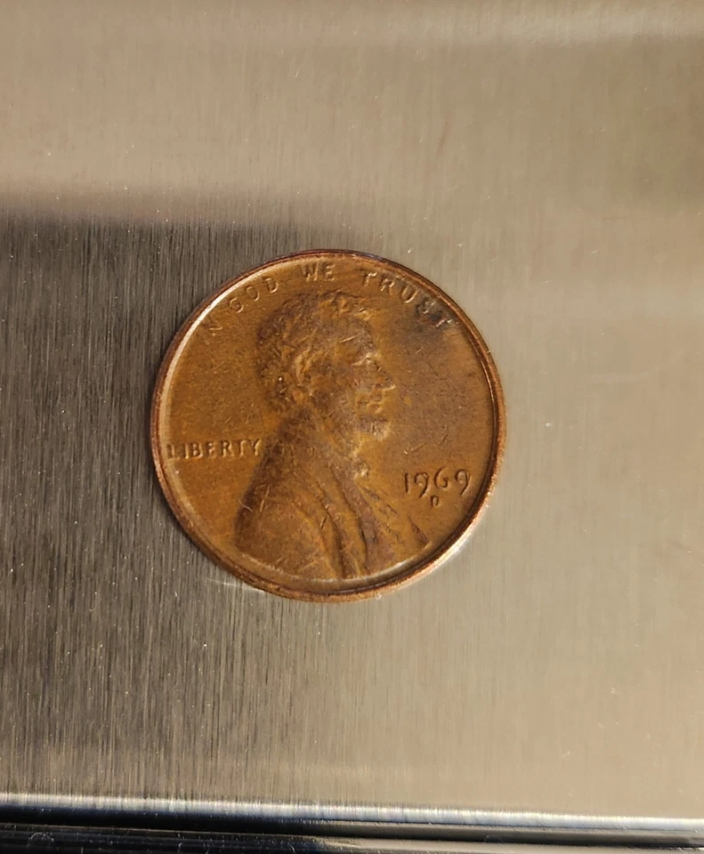 1969 D Cent "Floating Roof" No Fg. & other Errors 🔥  - Image 1 of 4