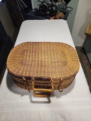 Maleta vintage de caña de ratán tejida de los años 60, picnic, cesta de costura 18" L 13" W 7" H Foto 1 de 4