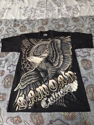 Camiseta Samoa Pro-Tag OURO Acabamento Dupla Face Gráfica - Cultura Samoaana - Imagem 1 de 4