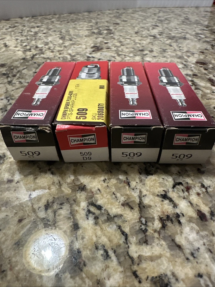 Pacote com 4 velas de ignição Champion Copper Plus para 1995-1999 Toyota Tercel 1.5L L4 ps - Imagem 1 de 1