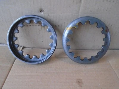 Fiat 850 Sedan Transmission DIFFERENTIAL BEARING LOCK NUT ring PAIR - Imagem 1 de 4