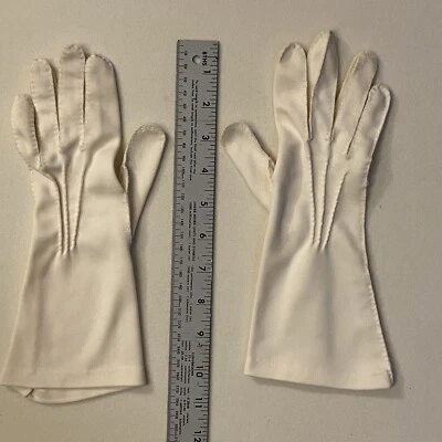Vintage Cream Coat Length Bracelet Classic Gloves 10 1/2” Long Handmade - Image 1 of 2