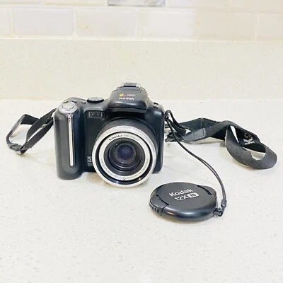 Kodak EasyShare P850 5.1MP Digital Camera Black point & Shoot Works - Image 1 of 4